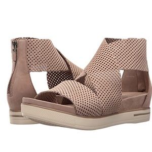 SOLD: NWT Eileen Fisher Sport2 Sandal